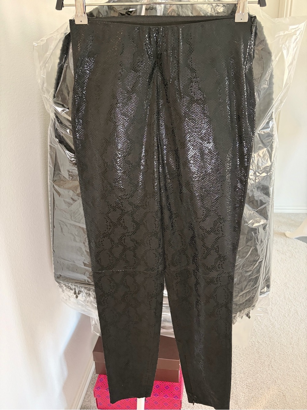NWOT Zara Faux Snake-Print Leggings Black Size Small - Picture 3 of 6